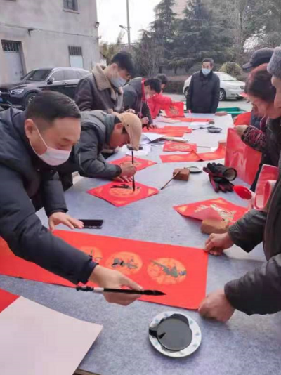 冷遹纪念馆举办迎新年送春联活动