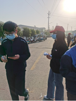 冷遹纪念馆凝心聚力战疫情